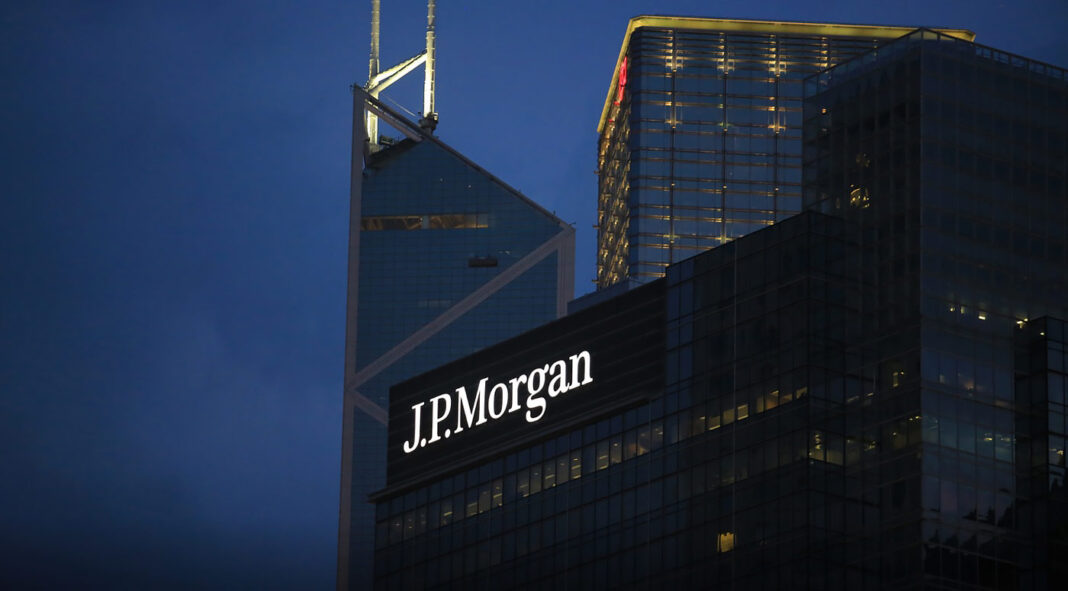 CEO de JPMorgan pide calma a sus empleados por elecciones
