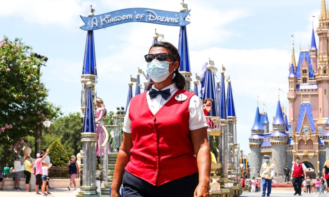 La pandemia causará 32.000 nuevos despidos en Disney