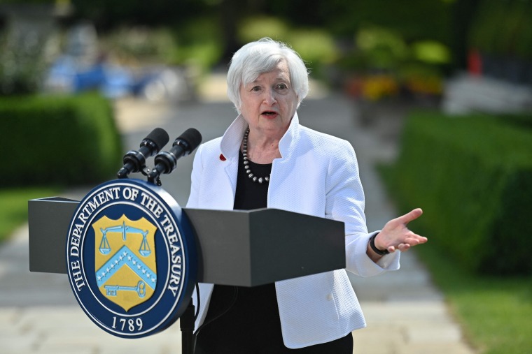 Janet Yellen apoya el aumento de las tasas de interés