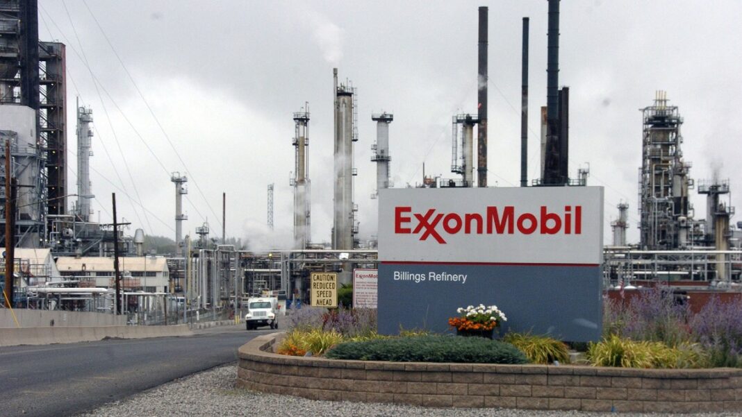 Exxon Mobil promete hasta $10 mil millones para recompra de acciones