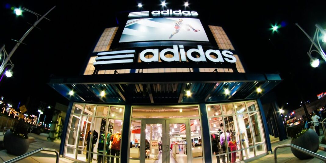 Adidas entra al Metaverso tras alianza con empresas NFT