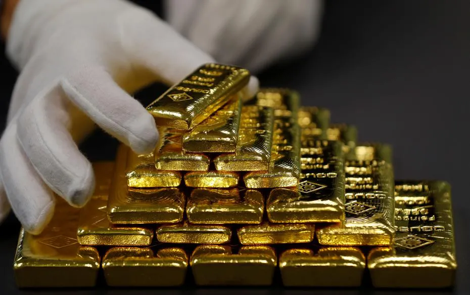 El oro cae luego de acercarse a máximos de 8 meses y genera incertidumbre de su continuidad alcista