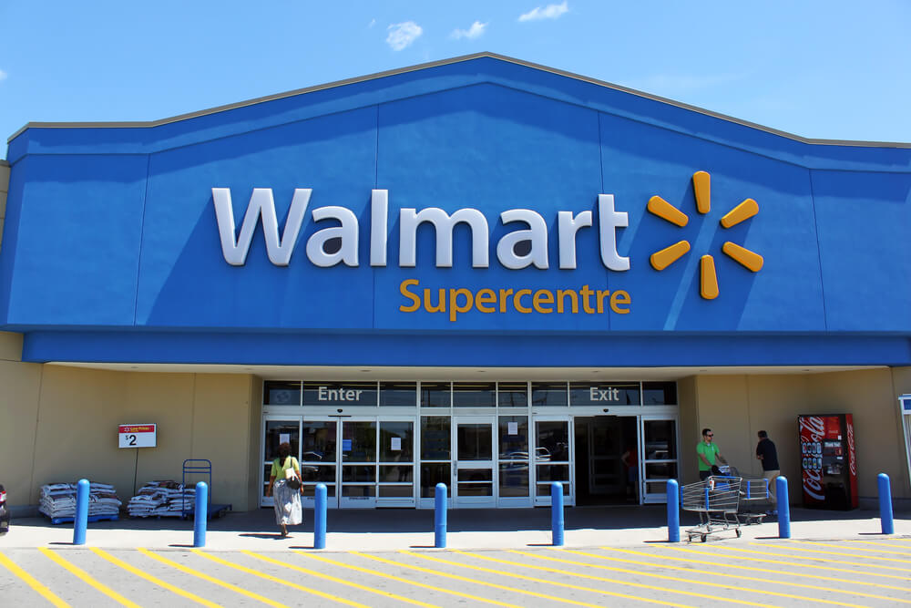 Las acciones de Walmart se desploman por noticias negativas