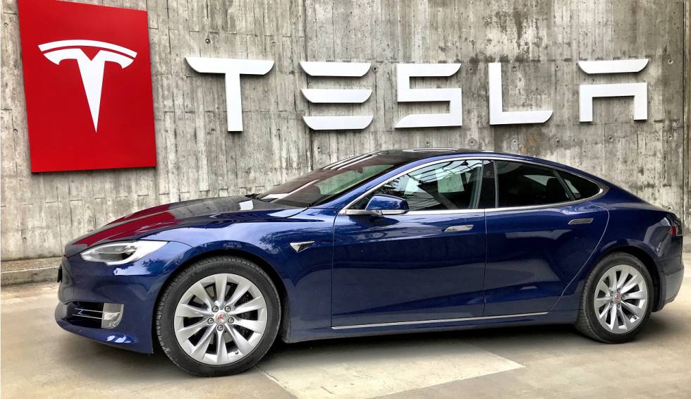 Tesla aumentó el número de entregas de vehículos eléctricos en un 40% con respecto al 2021
