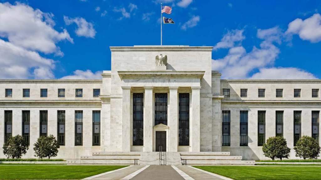 La Reserva Federal continúa colaborando de cerca con los bancos estadounidenses para mantener vigente el flujo de liquidez monetaria.